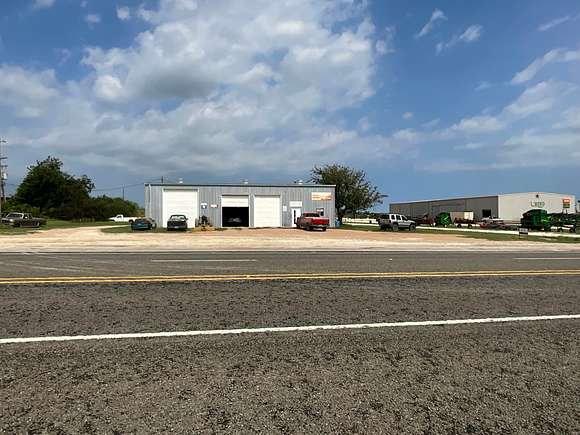 5.54 Acres of Commercial Land for Sale in Hamilton, Texas