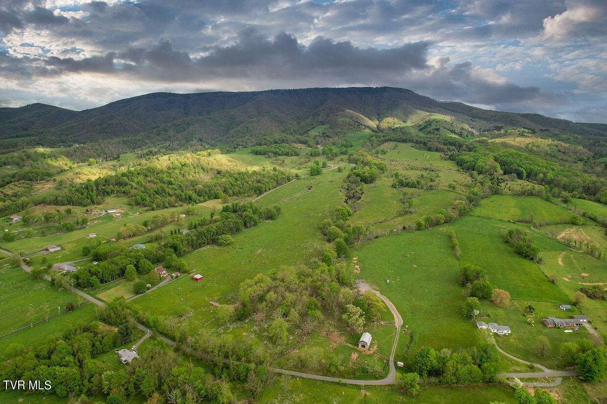 106 Acres of Land for Sale in Lebanon, Virginia