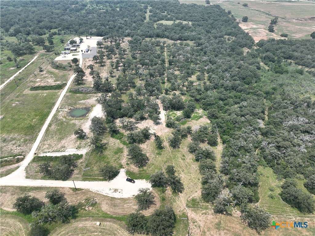 4.704 Acres of Residential Land for Sale in Gonzales, Texas