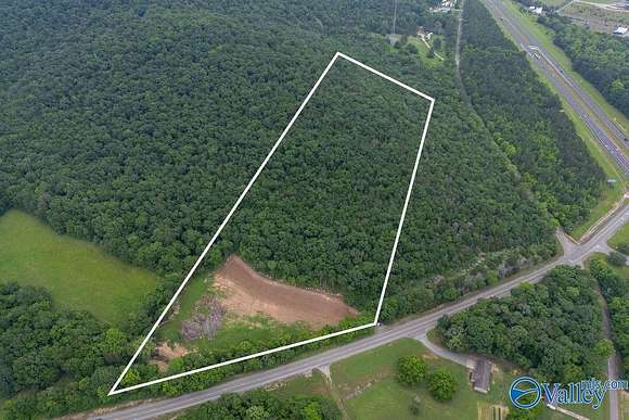 17.6 Acres of Recreational Land for Sale in Scottsboro, Alabama