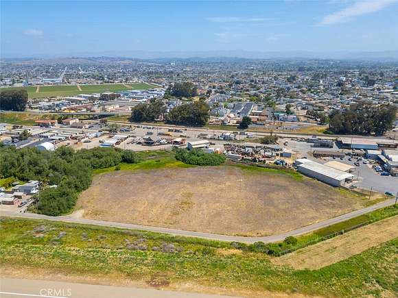 4 Acres of Commercial Land for Sale in Oceano, California