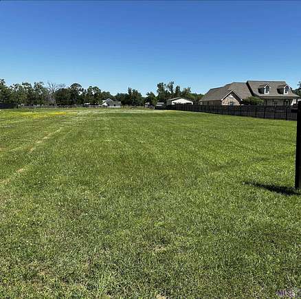 1.06 Acres of Residential Land for Sale in Prairieville, Louisiana