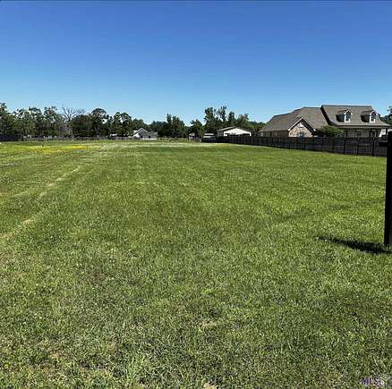 1.06 Acres of Residential Land for Sale in Prairieville, Louisiana