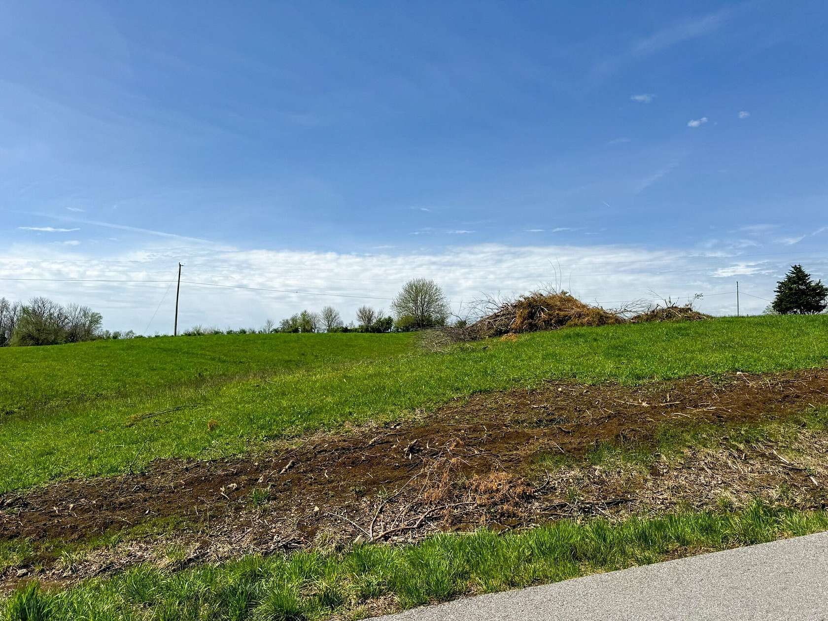5 Acres of Land for Sale in Shelbyville, Kentucky