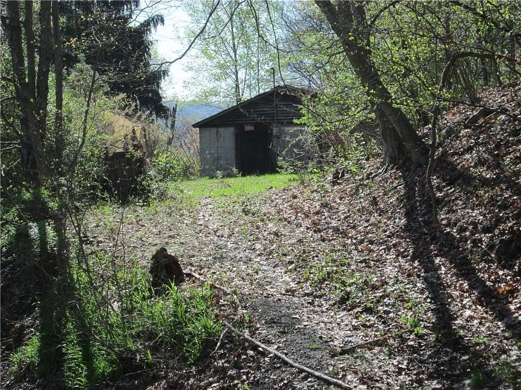 4.31 Acres of Residential Land with Home for Sale in White Township, Pennsylvania