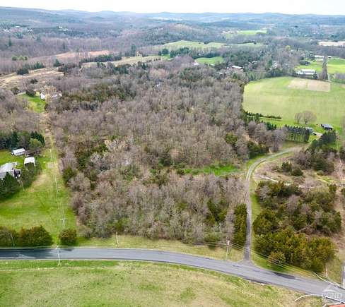 19.9 Acres of Agricultural Land for Sale in Hudson, New York