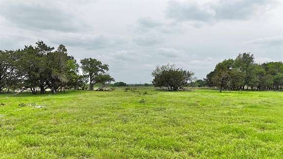 18 Acres of Land for Sale in Stephenville, Texas