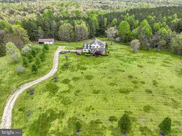 153 Acres of Land with Home for Sale in Newtown, Virginia