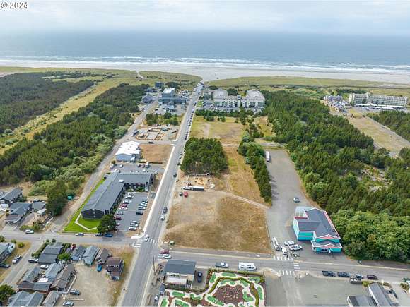 0.92 Acres of Commercial Land for Sale in Long Beach, Washington