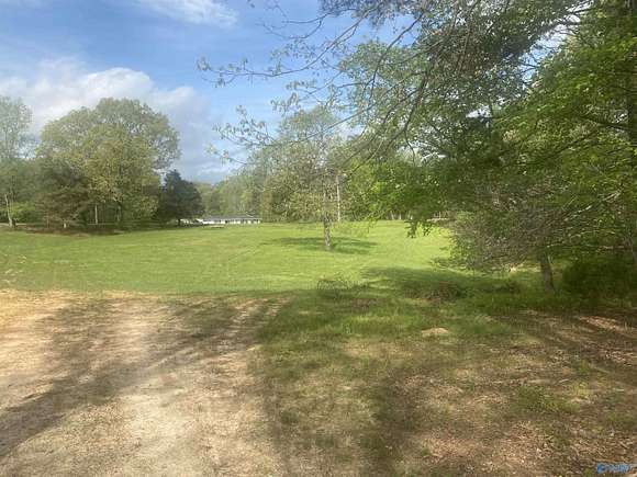 13 Acres of Land for Sale in Florence, Alabama