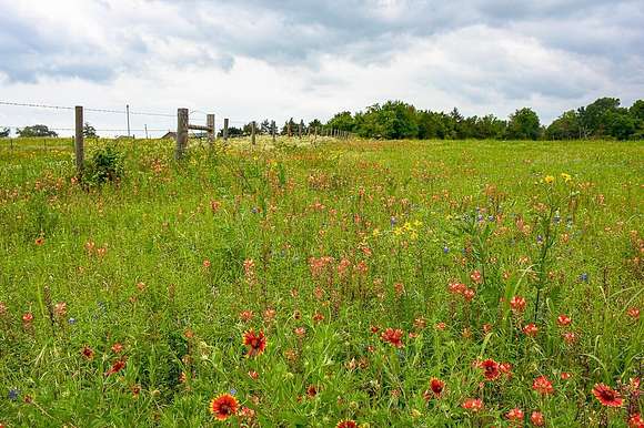 5.25 Acres of Agricultural Land for Sale in Brenham, Texas