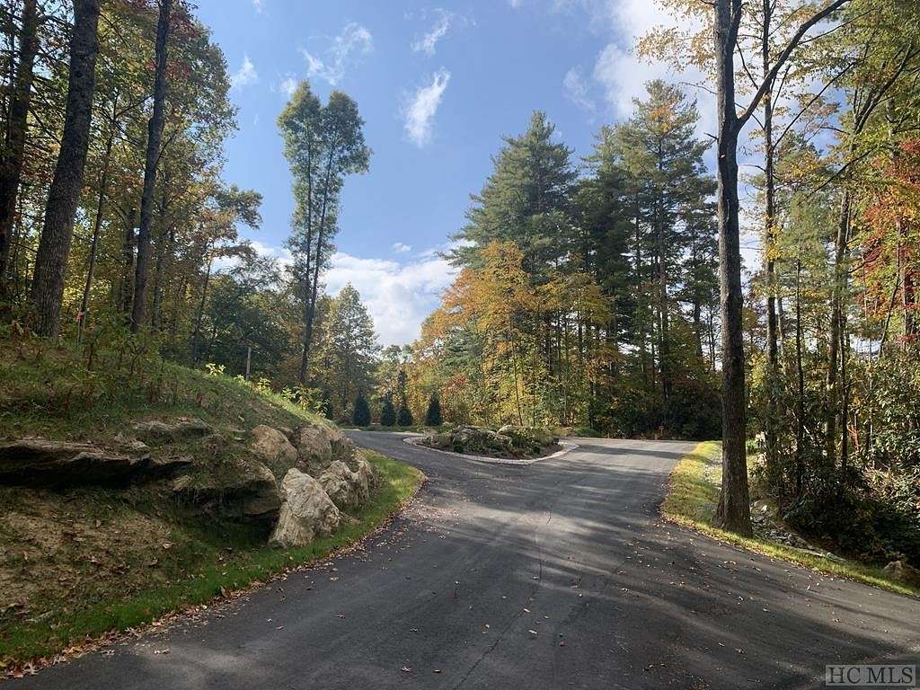 2.1 Acres of Residential Land for Sale in Cashiers, North Carolina
