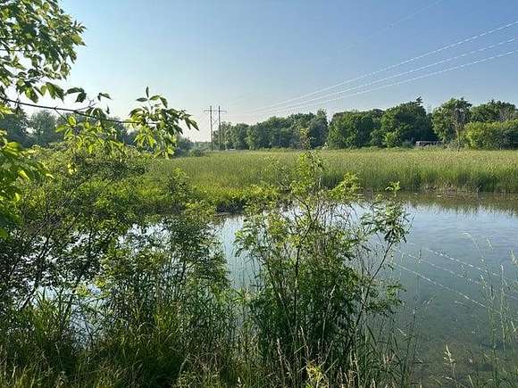 1.1 Acres of Residential Land for Sale in Oconomowoc, Wisconsin