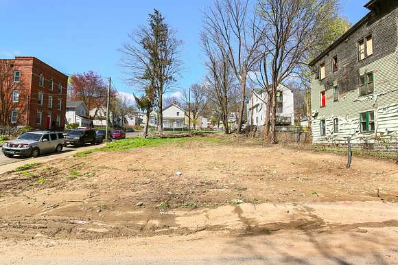 0.09 Acres of Residential Land for Sale in Waterbury, Connecticut