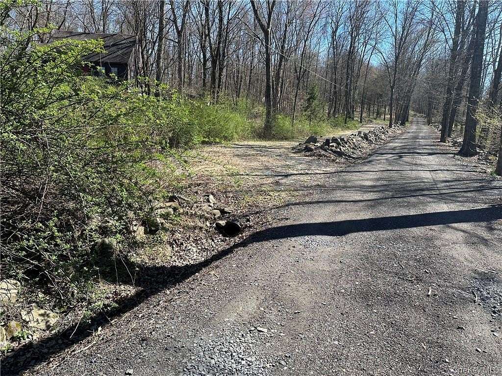 5 Acres of Residential Land for Sale in Wallkill Town, New York