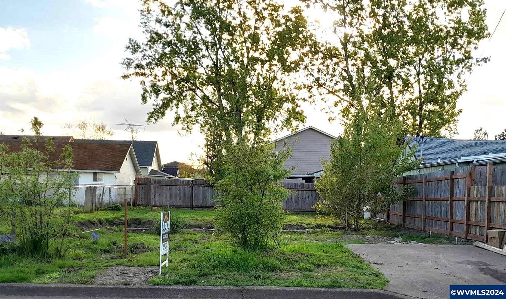 0.06 Acres of Residential Land for Sale in Albany, Oregon
