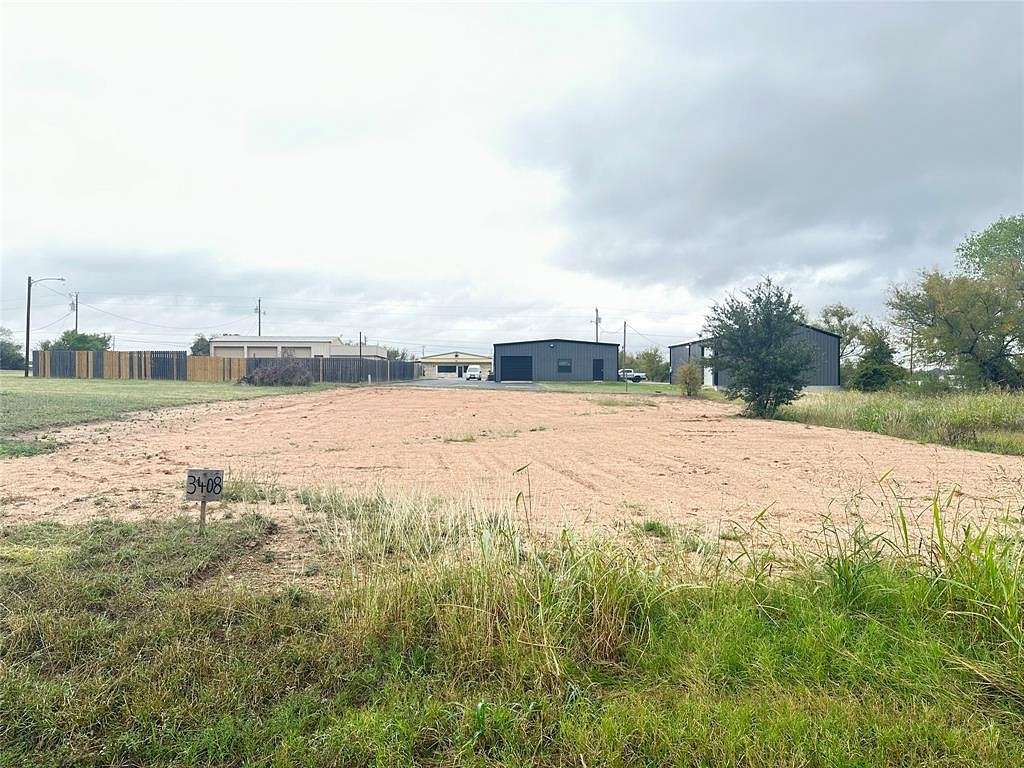 0.27 Acres of Commercial Land for Sale in Granbury, Texas