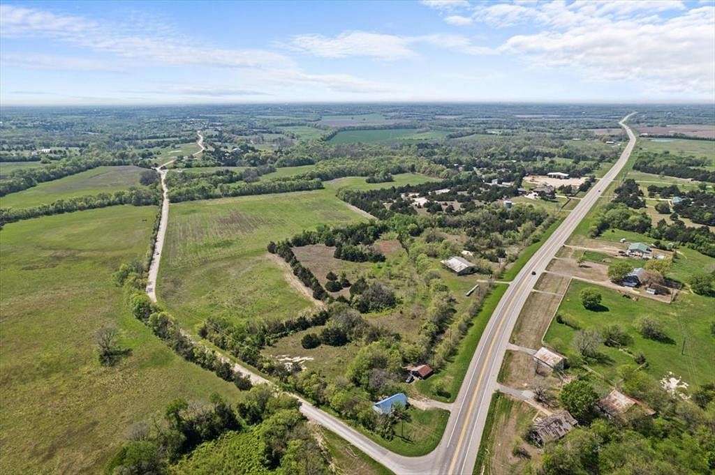 11.1 Acres of Land for Sale in Trenton, Texas
