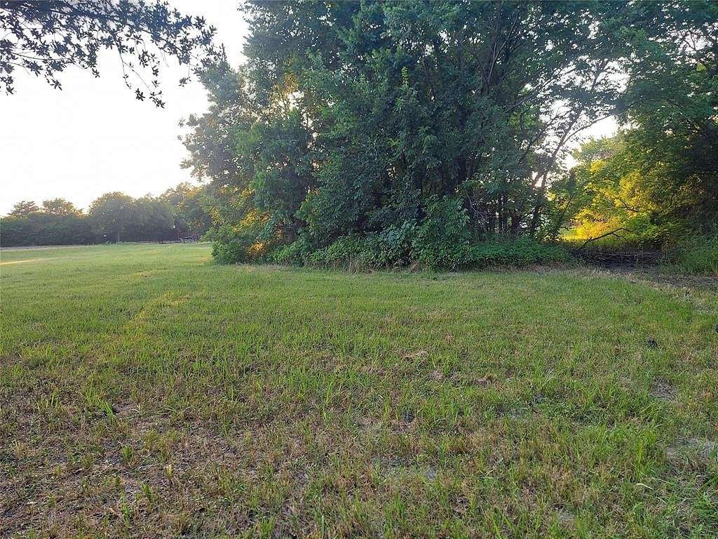 1.5 Acres of Residential Land for Sale in Forney, Texas