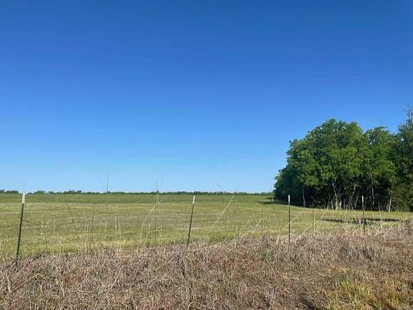 50 Acres of Recreational Land & Farm for Sale in Honey Grove, Texas