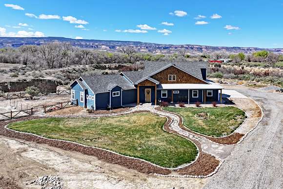 9.5 Acres of Land with Home for Sale in Fruita, Colorado