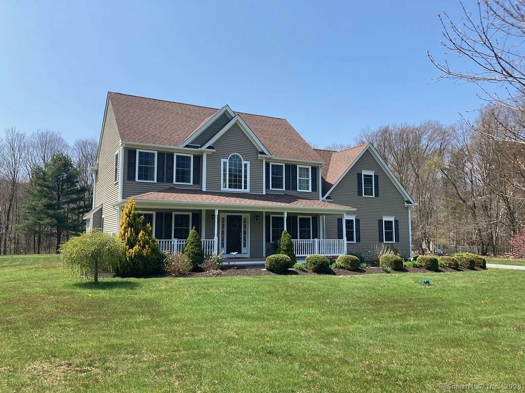 4.2 Acres of Residential Land with Home for Sale in Litchfield, Connecticut