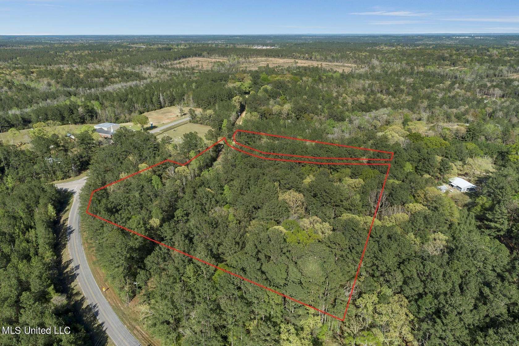 6.1 Acres of Residential Land for Sale in Leakesville, Mississippi