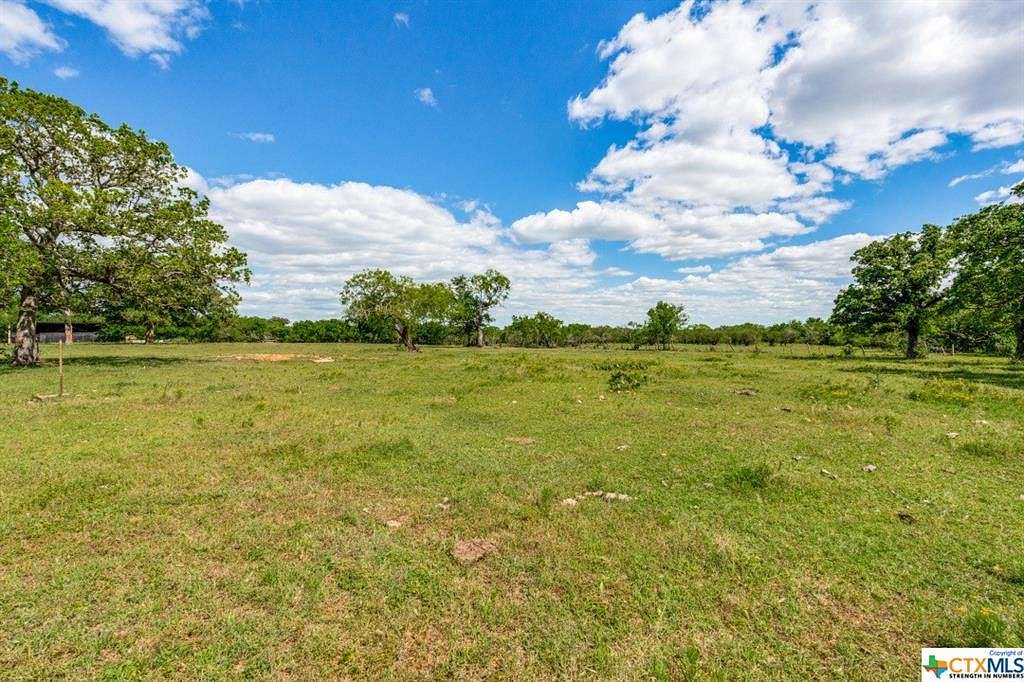 29.5 Acres of Agricultural Land for Sale in Kingsbury, Texas