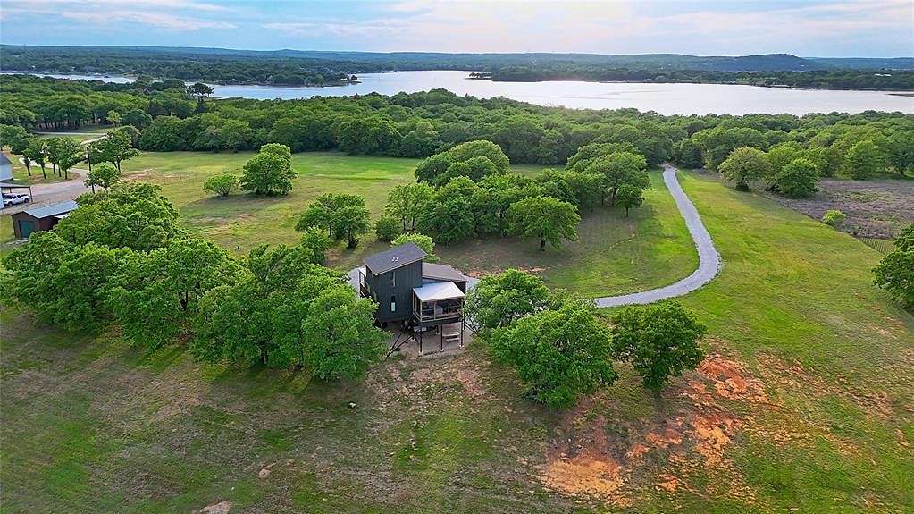 10.97 Acres of Land with Home for Sale in Bowie, Texas