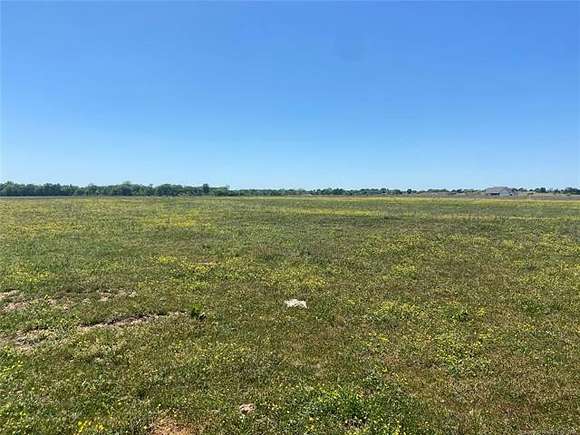 12.1 Acres of Land for Sale in Porter, Oklahoma