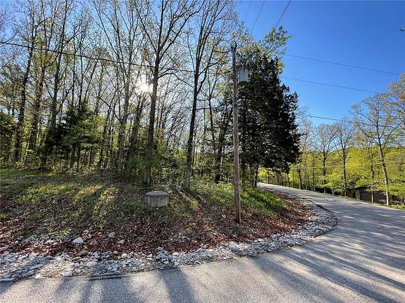 1.2 Acres of Residential Land for Sale in Ste. Genevieve, Missouri