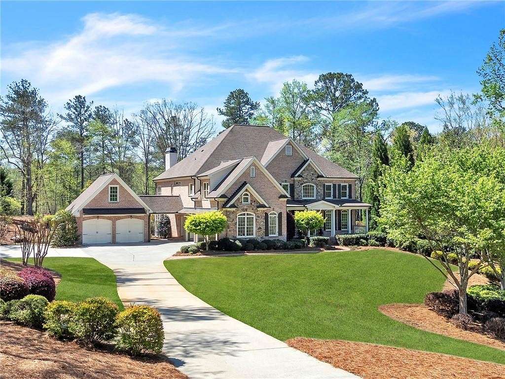 2.3 Acres of Residential Land with Home for Sale in Alpharetta, Georgia