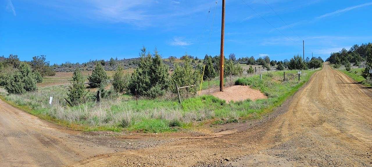 20 Acres of Land for Sale in Yreka, California
