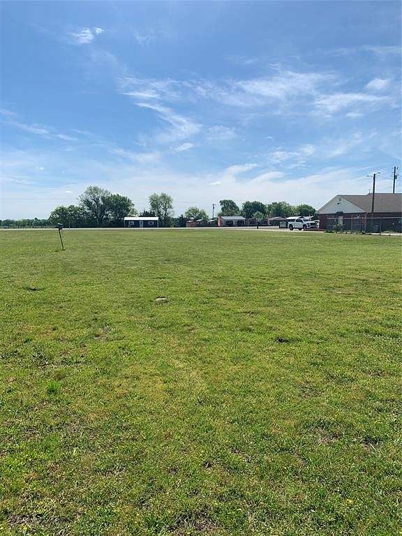 1 Acre of Commercial Land for Sale in Bonham, Texas