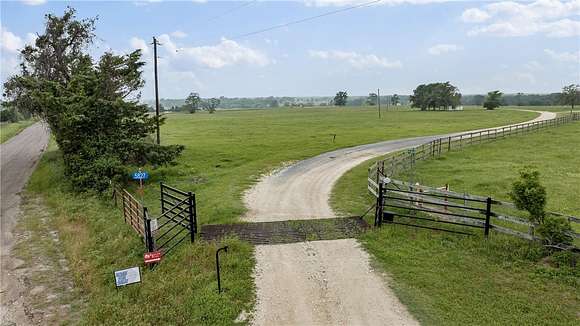 108 Acres of Recreational Land & Farm for Sale in Donie, Texas