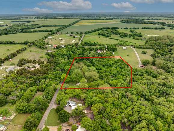 5 Acres of Residential Land with Home for Sale in Sherman, Texas