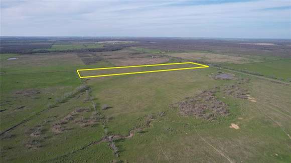 10 Acres of Residential Land for Sale in Groesbeck, Texas