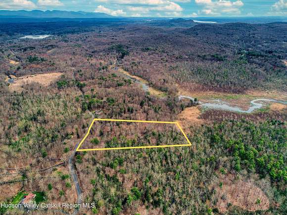 10.5 Acres of Recreational Land for Sale in New Paltz, New York