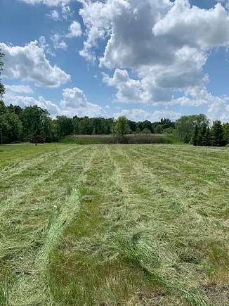 1 Acre of Residential Land for Sale in New Boston, Michigan