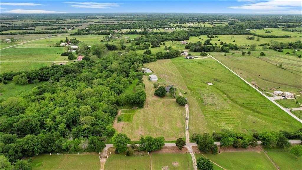 10.6 Acres of Land with Home for Sale in Farmersville, Texas