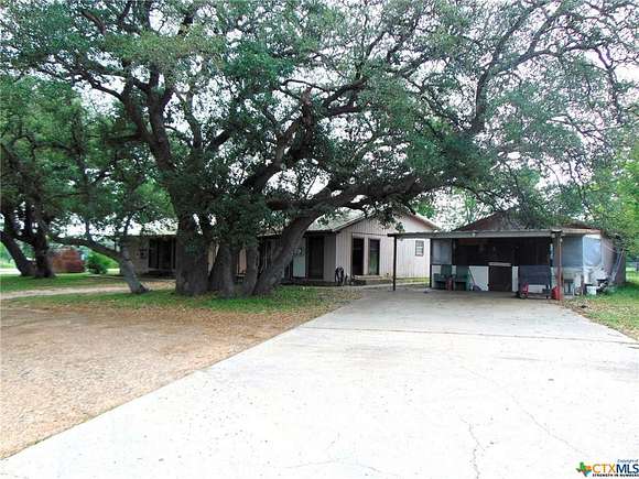 5 Acres of Improved Mixed-Use Land for Sale in Cuero, Texas