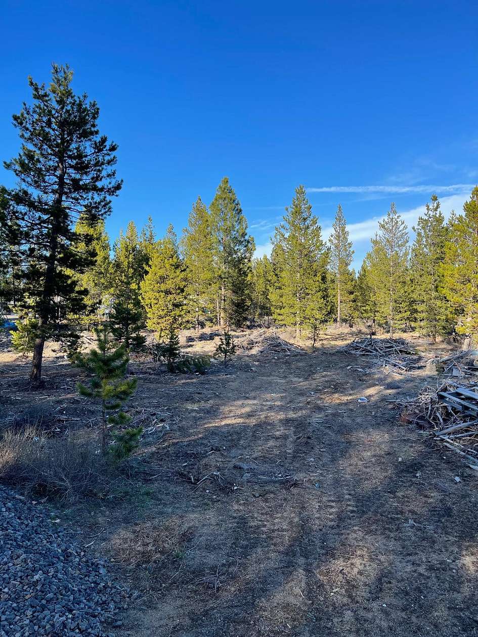 1.01 Acres of Residential Land for Sale in La Pine, Oregon