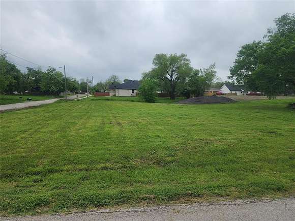 0.22 Acres of Residential Land for Sale in Greenville, Texas