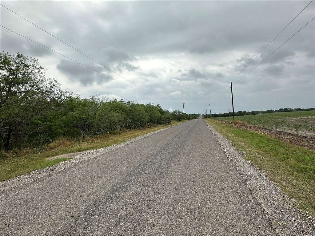 4 Acres of Land for Sale in Mathis, Texas