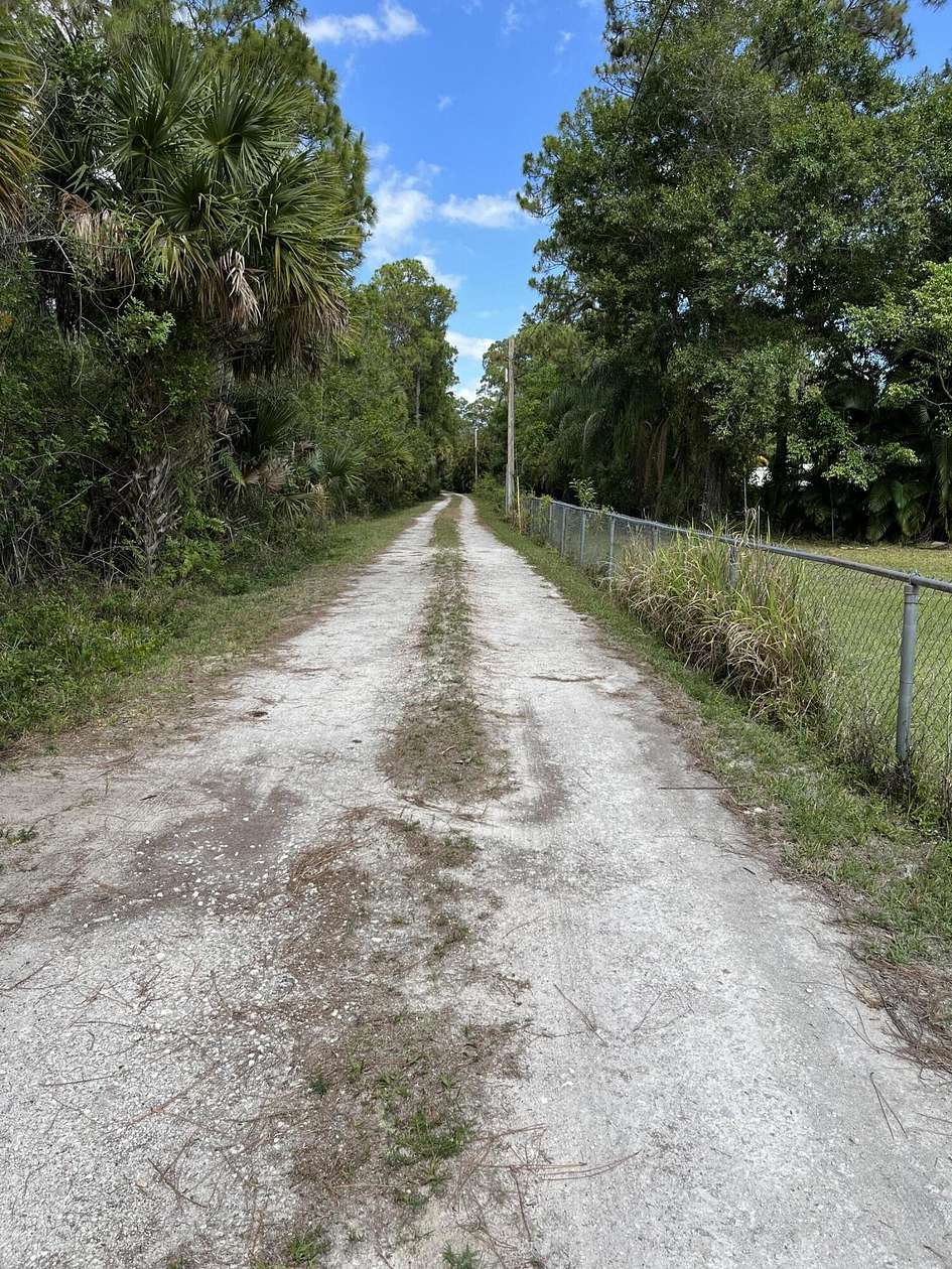 5 Acres of Residential Land for Sale in Loxahatchee Groves, Florida