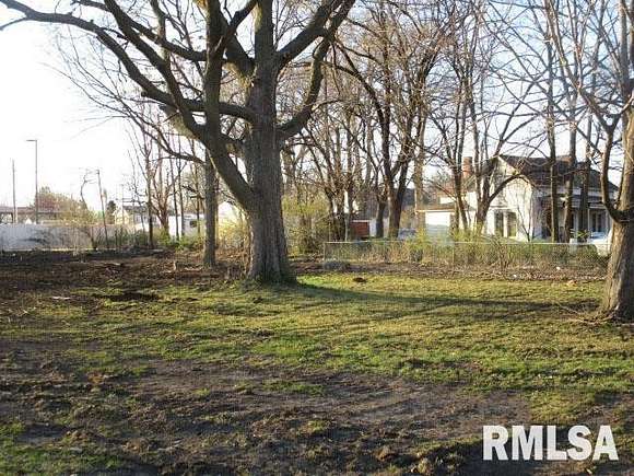0.75 Acres of Residential Land for Sale in Chillicothe, Illinois