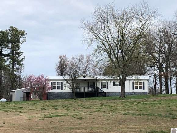 8.5 Acres of Residential Land with Home for Sale in Mayfield, Kentucky