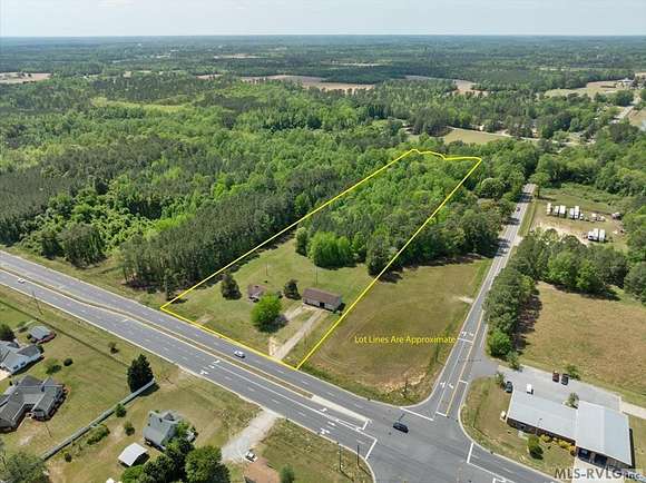 6.3 Acres of Residential Land with Home for Sale in Roanoke Rapids, North Carolina