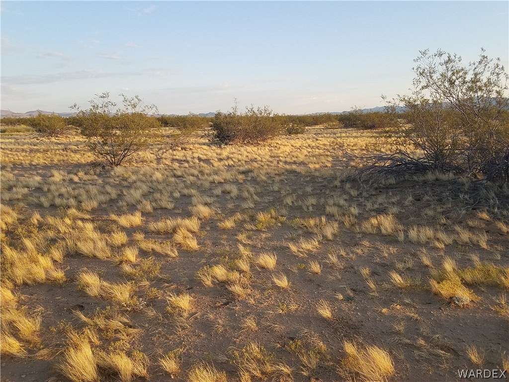 4 Acres of Residential Land for Sale in Golden Valley, Arizona