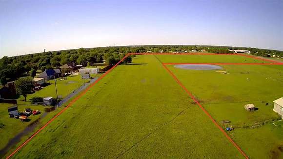 12.5 Acres of Land for Sale in Red Oak, Texas